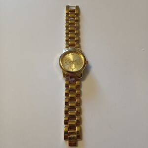 Women's Gold Tone Color Bracelet Jewelry Wrist Watch Analog Wristwatch